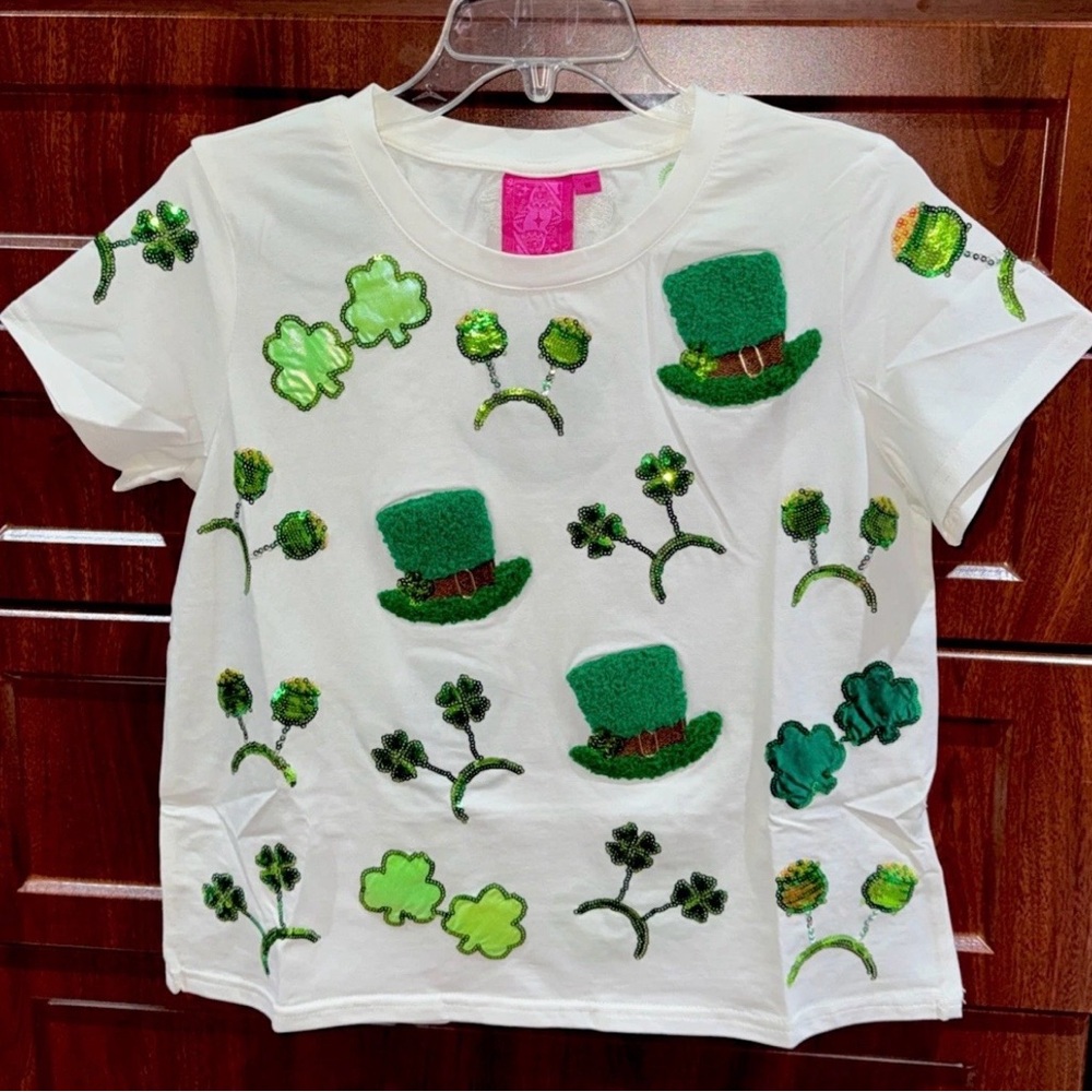 🍀NWOT Queen Of Sparkles GIRLS’ M Sequined Tee